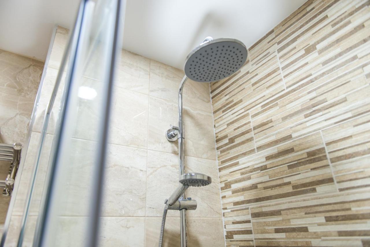 Meridian Serviced Apartamento
