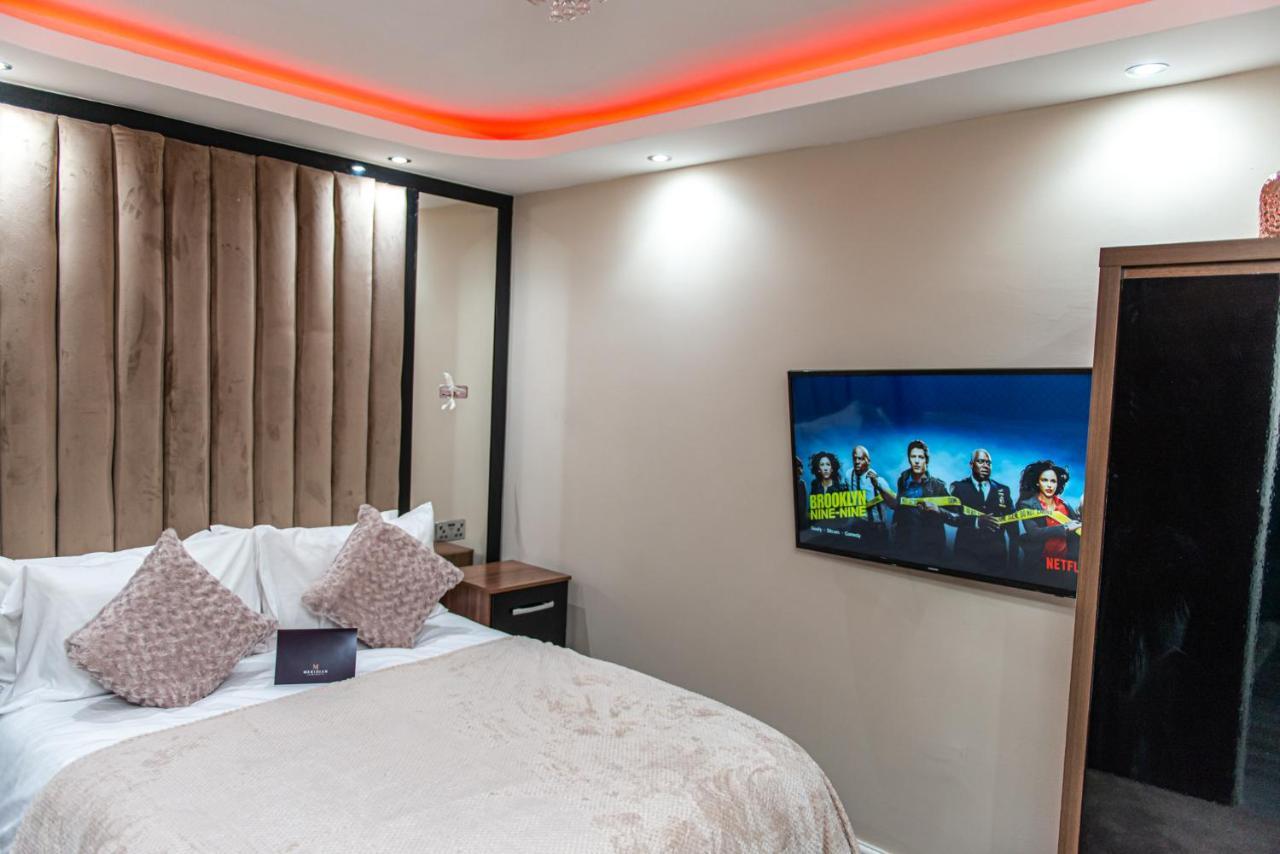 Meridian Serviced Apartamento
